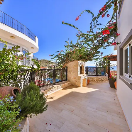 Turquoise Villa